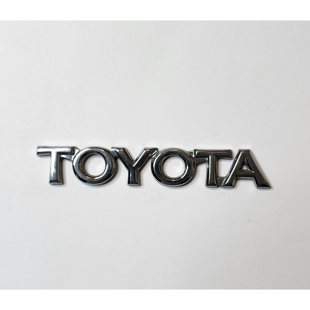 Toyota OEM 1997-2001 Camry Chrome Rear Trunk Emblem Badge Logo Name‎ 75447-AA010